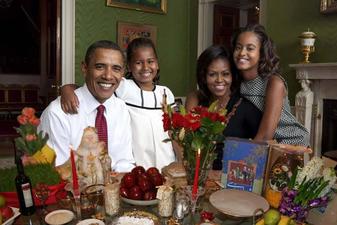Public domain photo: https://commons.wikimedia.org/wiki/File:Obama_family_portrait_in_the_Green_Room.jpg